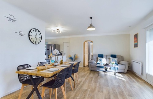 Olonne-sur-Mer Ski Chalet | Bourg d'Olonne s/Mer, charming house for 6 people