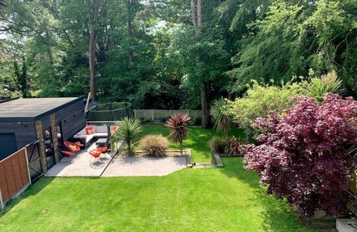 Westbourne House | BOURNECOAST: LARGE DETACHED FOUR BEDROOM HOUSE WITH LARGE PRIVATE GARDEN -HB8530