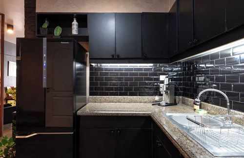 Ususan Apartment | Boutique 1BR apartment near airport and central business districts