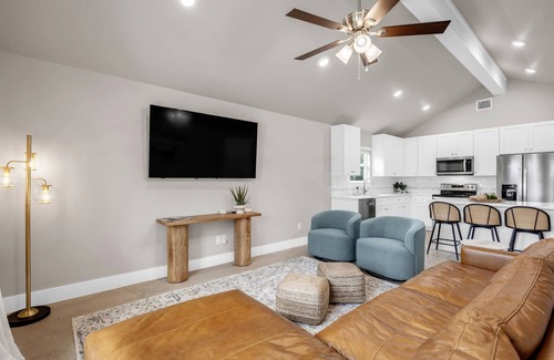 Granite Shoals House | Boutique Airbnb Near LBJ | Game Room | Pet Friendly