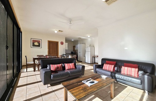 Unley House | Boutique Comfort in Unley – Your Home Away from Home- Minutes from CBD