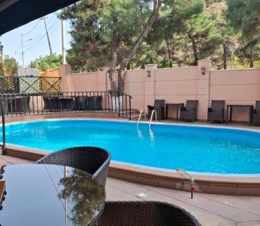 Vera Hotel | Boutique Hotel "Andza Tiflis"