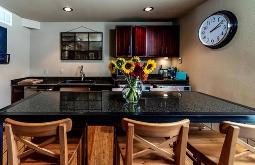 Waco Condo | Boutique Hotel - Minutes from Magnolia Market/Downtown