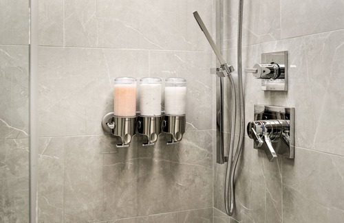 North Downtown Hotel | Boutique Room steps from Downtown Mall | Rose Jean - Room #5
