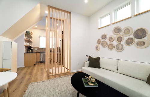 East Nashville House | Boutique Scandinavian 2Bdrm Guesthouse in East Nashville! - The Koselig Korner