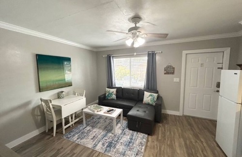 Bay Esplanade Apartment | Boutique Stay on Clw Beach 1BR Suite w/full Kit
