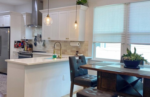 Old Seminole Heights House | Boutique Tampa Escape - Luxe Backyard Oasis - 7 Guests - 5 Beds - 2 Bath