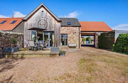 Norham House | Bow Well Lodge