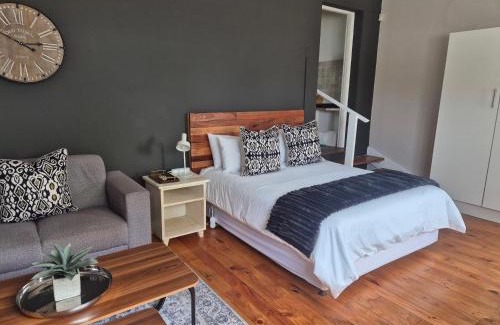 Komani House | Bowker's Self-Catering Accommodation