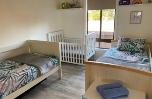 Nambucca Heads House | Boyle's Beach House - Fully furnished 3 Bedroom home. Secure parking.