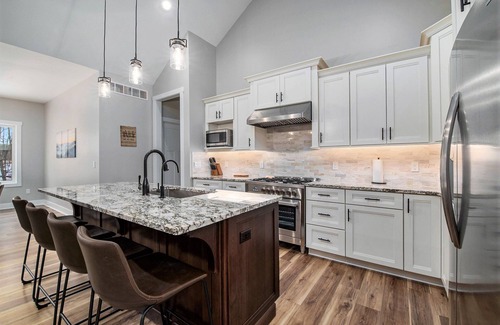 Boyne Falls House | Boyne Mountain Custom Home: Golf and Ski Steps From Your Door w Hot Tub!