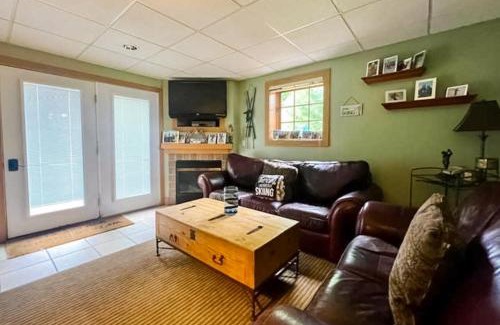 Boyne Falls Apartment | Boyne Mountain Getaway, Unit B