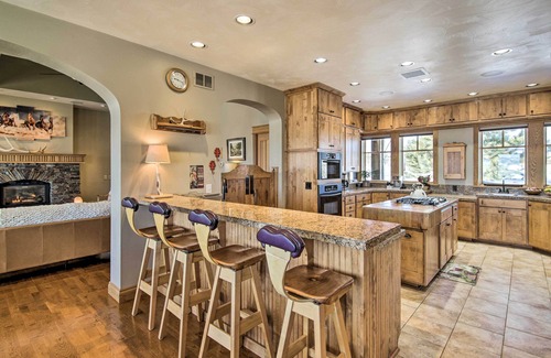 Bozeman House | Bozeman Getaway on the Prairie w/Patio & Grill