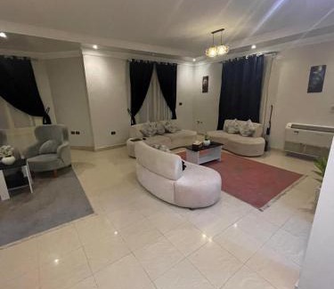 Shurtah al-Dakhlah Apartment | BQq