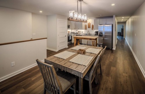 Blowing Rock House | BR Walkabout B -Steps to Main Street restaurants, shopping and the park! 2023