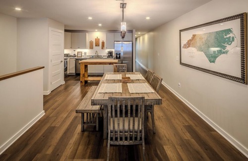 Blowing Rock House | BR Walkabout B -Steps to Main Street restaurants, shopping and the park! 2023
