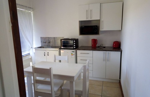 Vredenburg House | braai available