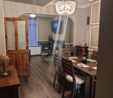 Lisnagunogue House | Brads Place - Central Ballymena close to everything