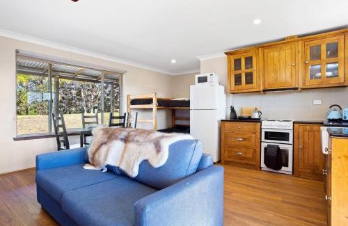 Central Tilba House | Braeside Cabin Four Ziera