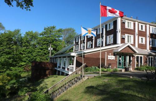 Pictou Hotel | Braeside Country Inn