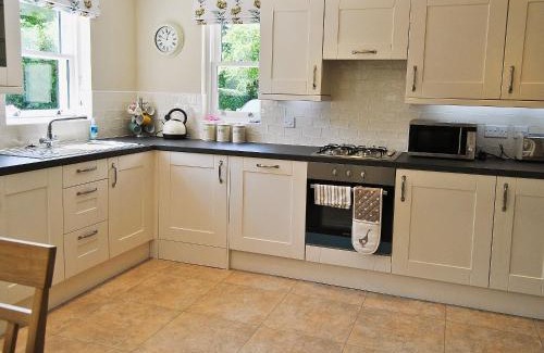 Wimborne House | Bramble Cottage