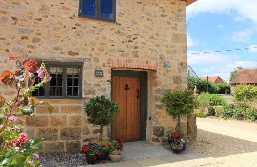 Horton House | Bramley Cottage at Stepps House