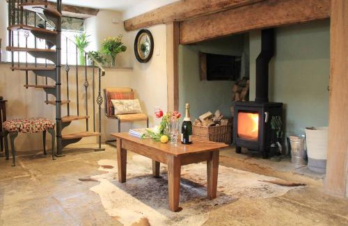 Horton House | Bramley Cottage at Stepps House