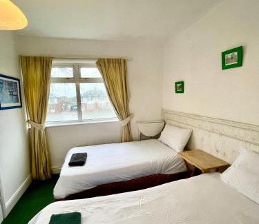 Frampton House | Bramley House