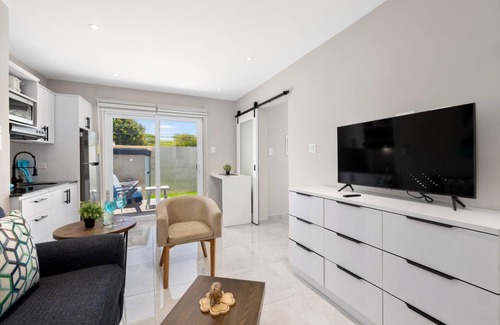 Washington Apartment | BRAND NEW 1BR2BA w/PrivatePool in Amazing Location