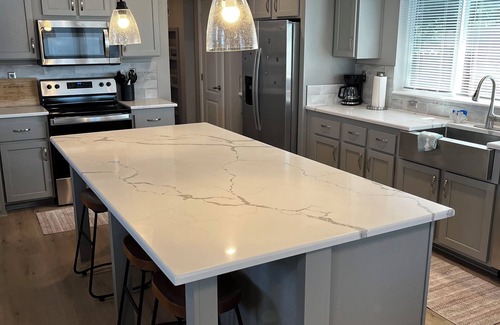 Smith River House | Brand new 2-bedroom beach house sleeps 4-5 in Smith River. 150 steps to beach!