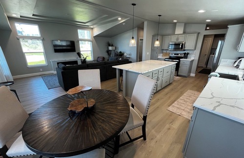 Smith River House | Brand new 2-bedroom beach house sleeps 4-5 in Smith River. 150 steps to beach!
