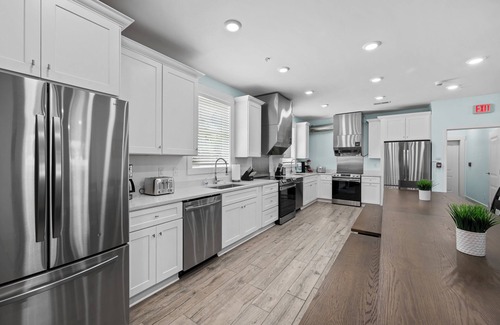 Myrtle Beach House | Brand New 20beds/19baths near MB Attractions/Airport/Pool 350ft to beach