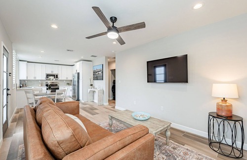 Palo Verde House | Brand New! 2BR 1BA Casita just 2.5 miles from the University of Arizona Campus!