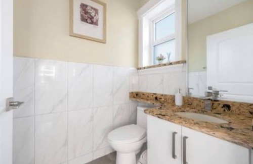 Killarney Villa | Brand new 3 bedroom brand new laneway house near public transit