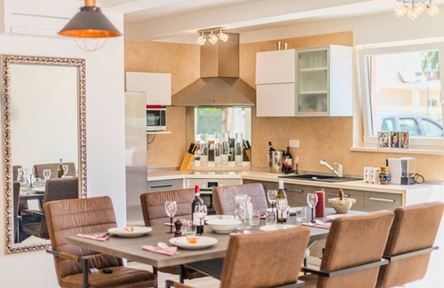 Novigrad Villa | Brand New 3 Bedroom Villa with Private Pool, only 200 m from the Beach !