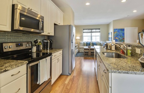Midtown Ocean City House | Brand New! 4-Br Bayside Townhome, Water and Pool View, Beach 1 block, Free WiFi