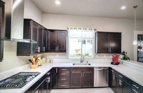 Hesperia House | Brand New 4bedroom pool/spa house with game room and/play ground