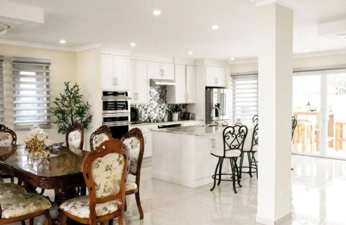 Washington House | Brand new 5,000 sq ft 4-bedroom house with WiFi and AC in gorgeous Noord