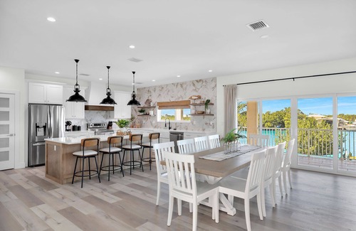 Marathon Cottage | Brand new 5bed/6Bth pool w/76 ft of Dockage- 2 Homes Next Door Available as well