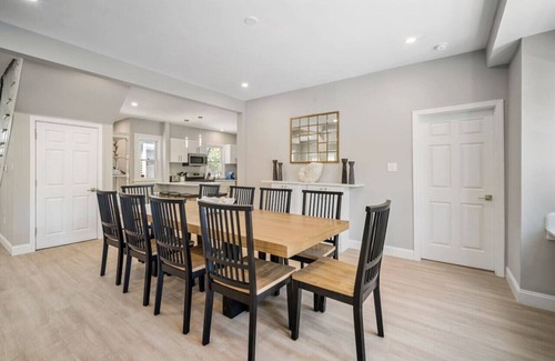 Atlantic City House | Brand New 6BR - Sleeps 15 - 1.5 Blocks to Beach
