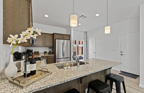 Northeast Reno House | Brand New Build With Hot Tub Near UNR & Downtown