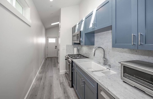 Sherman Oaks Cottage | Brand New Construction- 1 Bdrm Guest House- Sherman Oaks