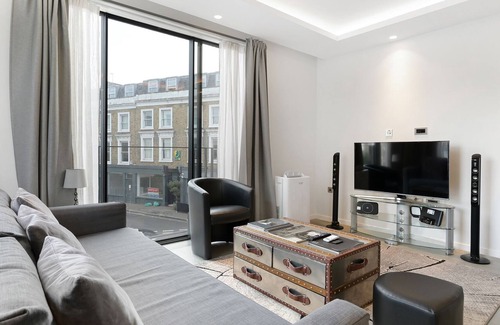 Parsons Green and Walham Apartment | Brand New Contemporary Apartment on Chelsea/Fulham Border