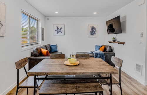 Ocean Shores Cottage | Brand-new cottage - downtown - walk to beach, dog-friendly - central AC & W/D