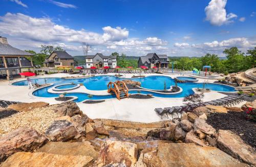 Kimberling City House | BRAND NEW! FREE amenities and a Gorgeous Lakefront Luxury Cabin with 2 Resort Pools