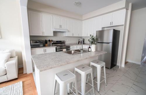 Thorold House | BRAND NEW home minutes from Niagara Falls.