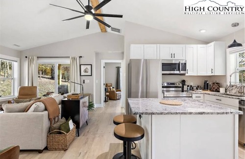 Beech Mountain Cabin | Brand New! Luxury Beech Mountain Cabin minutes from Ski Resort