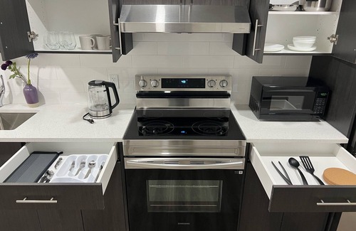 Southeast Calgary House | Brand new Modern and Cozy 1-Bedroom Suite!