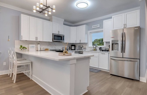Plantation House | Brand New! Ocean View Vacation Home