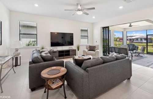 Rural Estates House | Brand new Paradise in Naples!